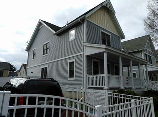 321 Elm St, Holyoke, MA 01040