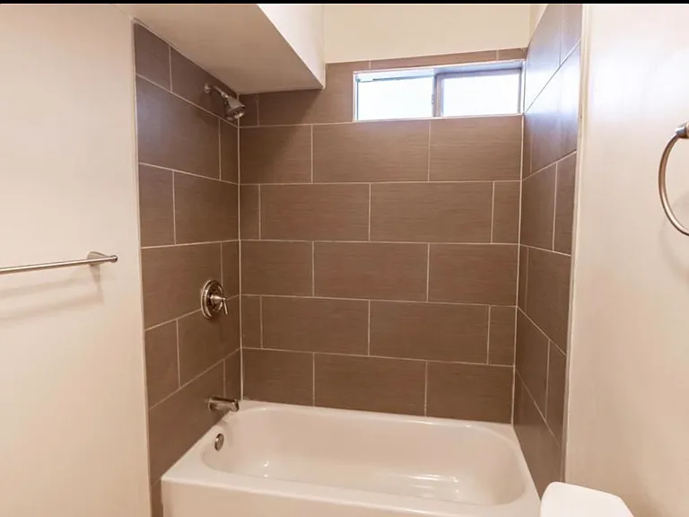 7505 Mount Vernon St — Photo 10