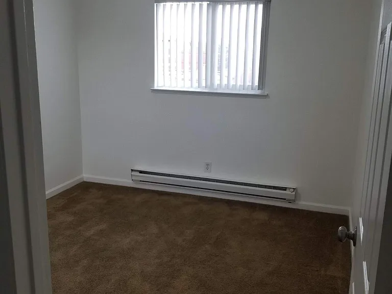 1025 Oak St #7 — Photo 13