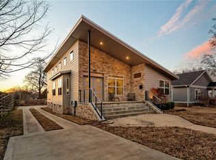 403 NW C St, Bentonville, AR 72712