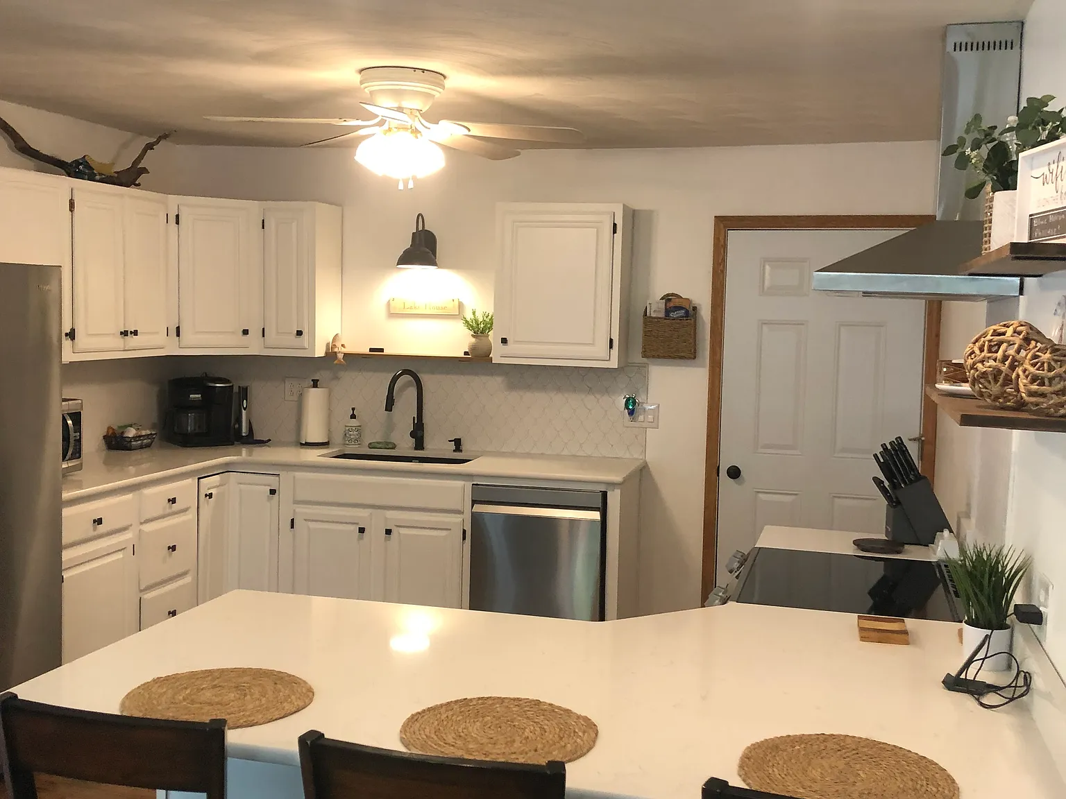 4 bed, 1800 sqft, $2,000 — Photo 2