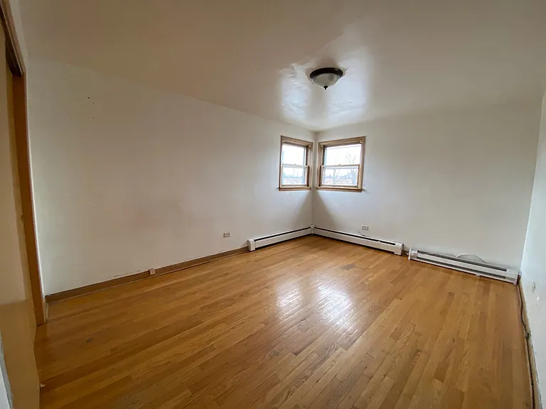 3601 N Oconto Ave — Photo 8