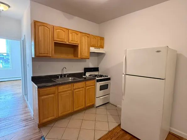 2110 Fulton Street image 4 of 9