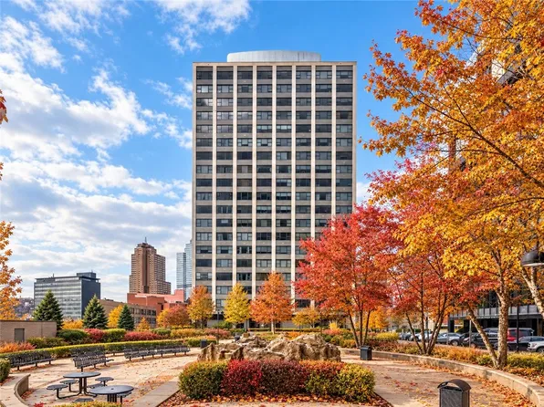 112 Washington Pl APT 2L, Pittsburgh, PA 15219