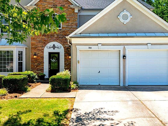 2nd image of 304 Collingsworth Ln