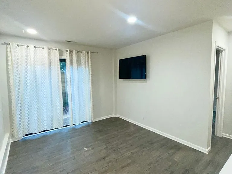 18616 Pier Point Pl — Photo 23