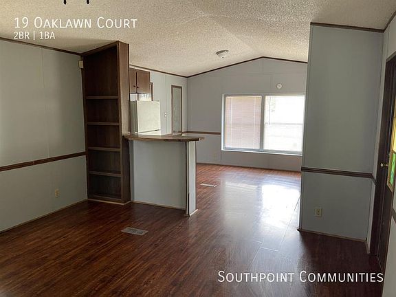 2nd image of 19 Oaklawn Ct