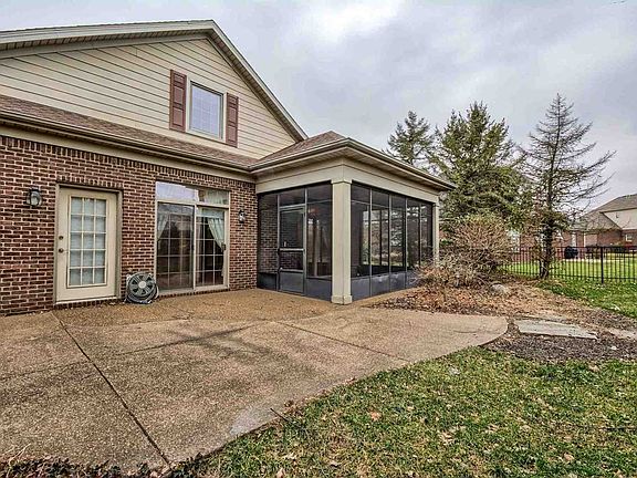 3rd image of 2064 S Long Cove Cir