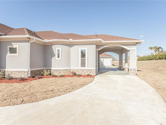 3rd image of 2707 Lake Cv