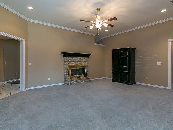 4th image of 7516 Westover Pl
