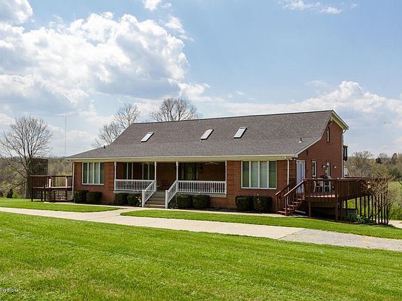 2075 Long Run Rd exteriors-6