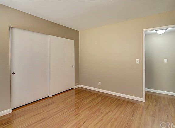 4th image of 392 Woodland Pl #A