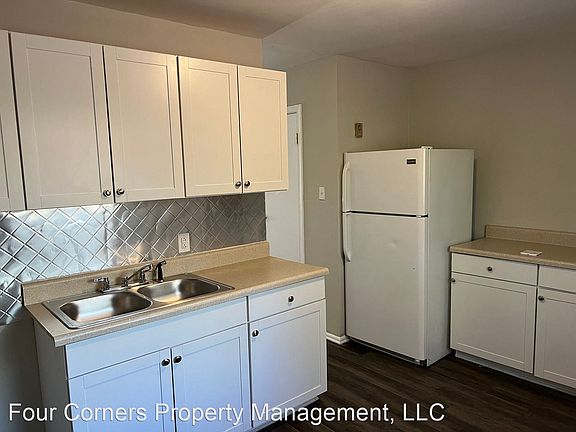 2nd image of 210 Woodnell St #11023165