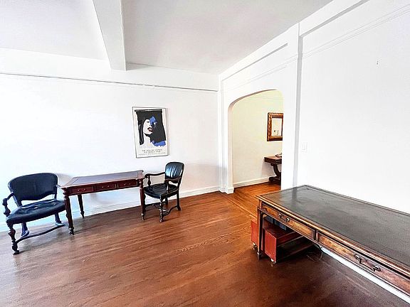 4th image of 36 W 84th St APT 6C