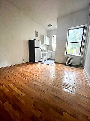 3rd image of 495 Quincy St APT 1D
