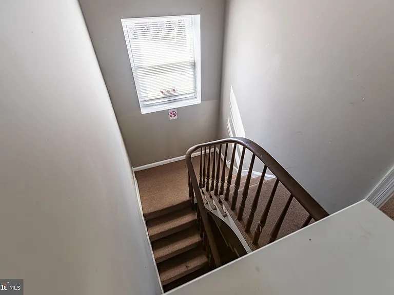 1706 N Willington St — Photo 35