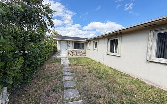 2nd image of 9221 SW 39th St