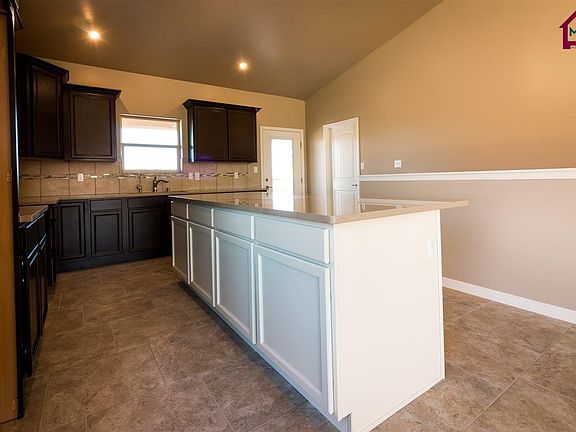 3rd image of 2977 Escenico Ct