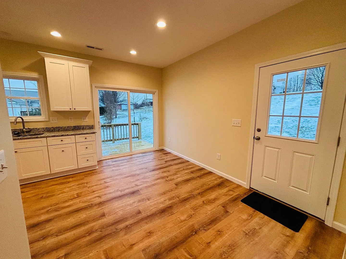 3 Bedroom, 2 Bath Home — Photo 4