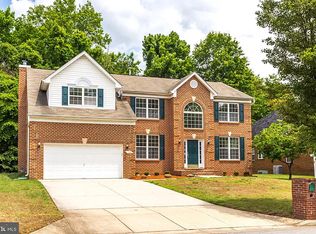 118 Cross Foxes Dr, Fort Washington, MD 20744