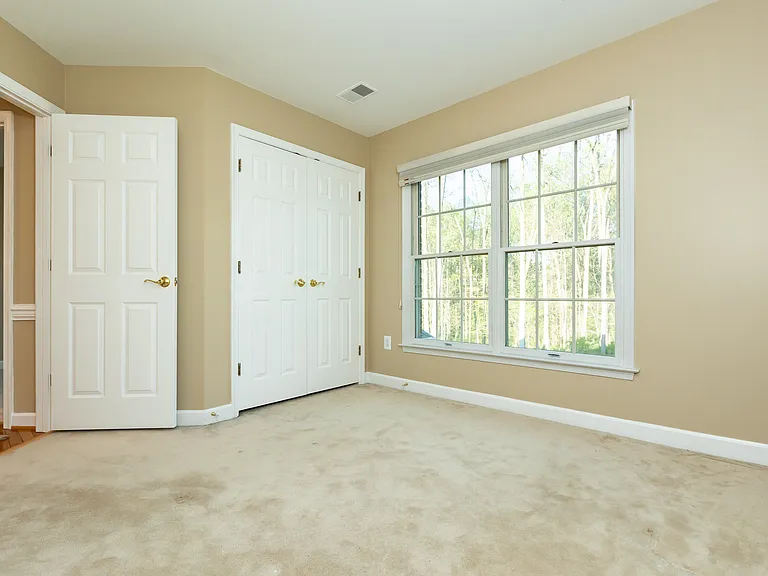 13576 Highland Rd — Photo 14