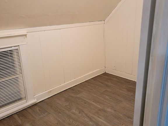 3rd image of 109 Bissell Ave #2