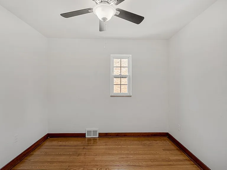 2445 Valera Ave — Photo 12