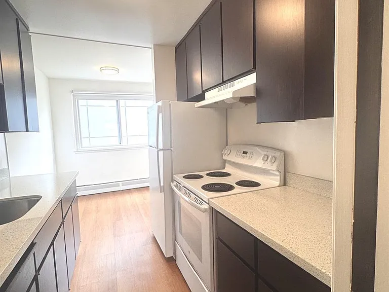 1511 Gough St #306 — Photo 16