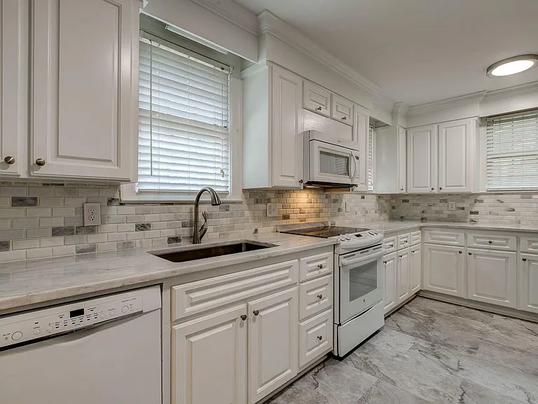 1514 Lakeview Ave — Photo 21