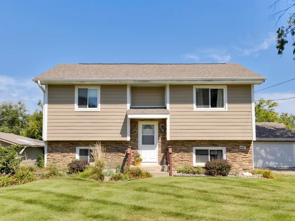 6447 Washington Ave, Windsor Heights, IA 50324