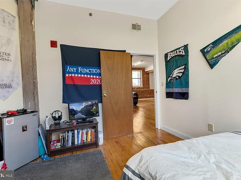 200 Krams Ave #2-3 — Photo 12