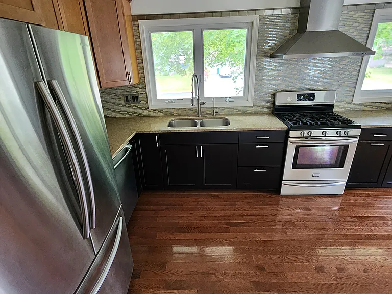 70 Ashley Dr — Photo 5