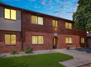 1204 Dean Dr #3, Urbana, IL