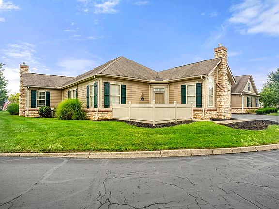 2nd image of 852 Lambton Cir