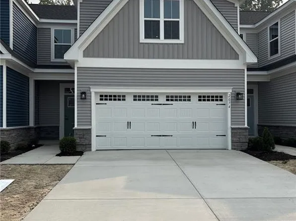 2074 Striper Ct, Carrollton, VA 23314
