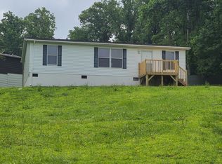 329 Pine Hills Rd, Woodruff, SC 29388
