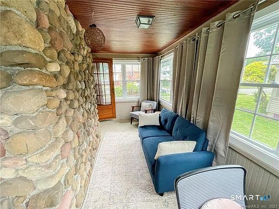 5th image of 16 Meriden Ave