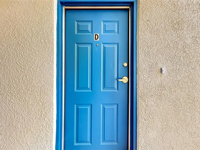 206 Majors Ln #D — Photo 11