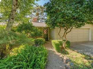 6435 Melville Dr, Oakland, CA 94611