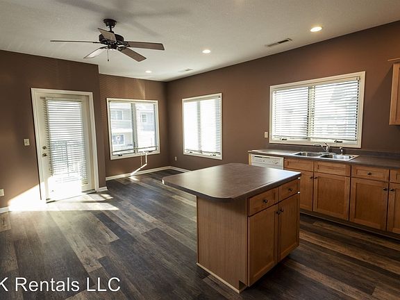 2nd image of 4200 Merchant St APT 207