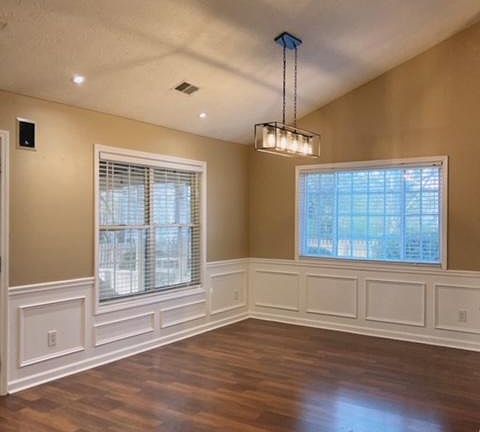 4th image of 1554 Hayden Mill Way