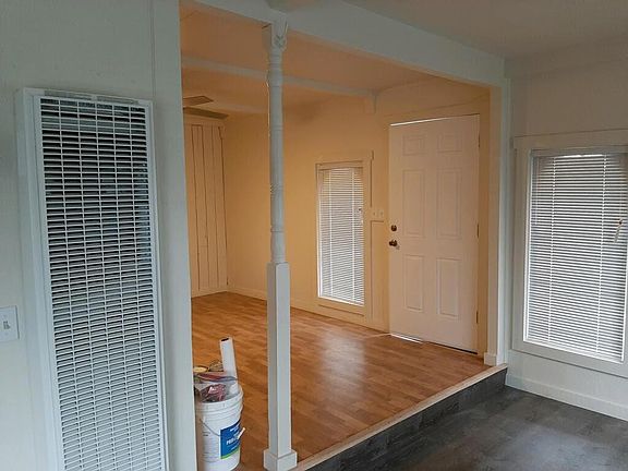 2nd image of 13711 E Church St