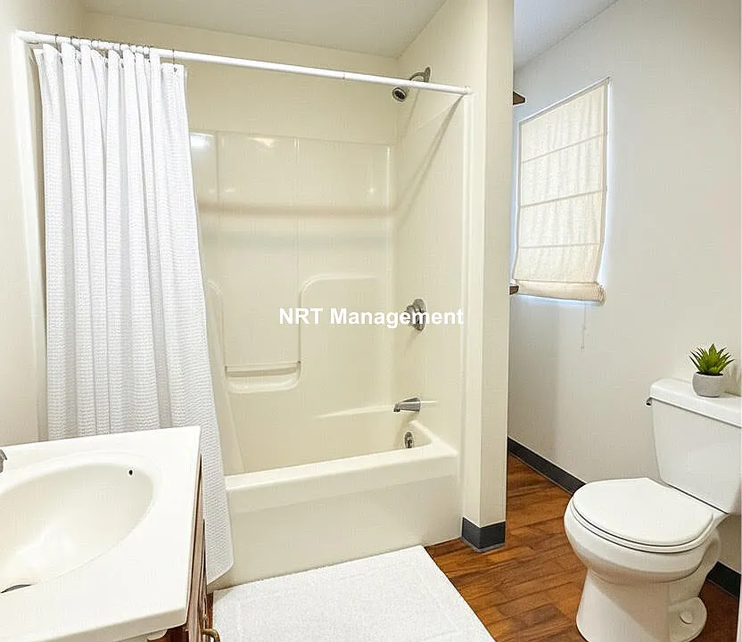 840 Huntington Ave #2
