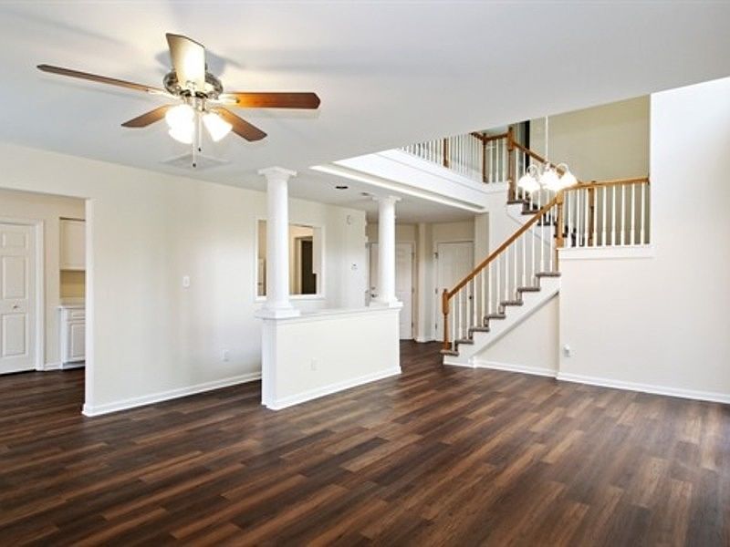2nd image of 10400 Neland St #10400
