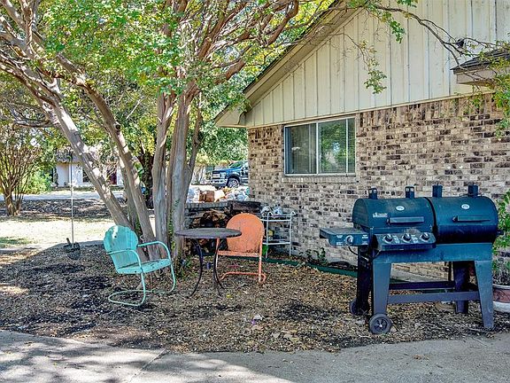 3rd image of 5610 Kara Ln