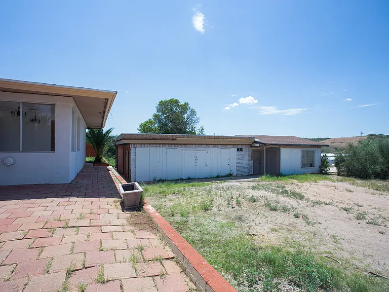 705 N Linda Vista Dr — Photo 6