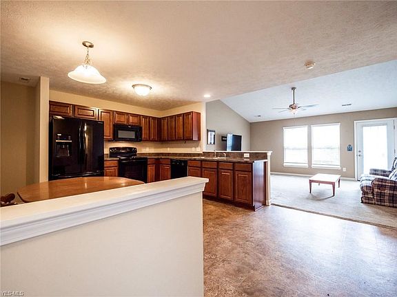 5th image of 4217 Lucinda Ct