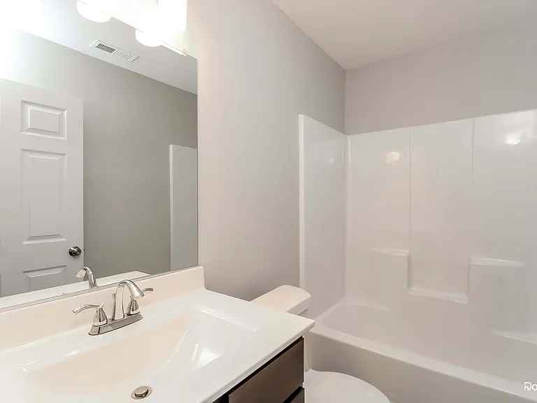 121 Dobson St — Photo 12