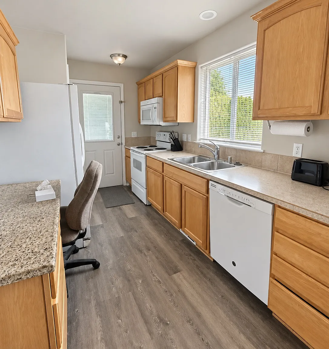 S Kellogg Street, Kennewick — Photo 4