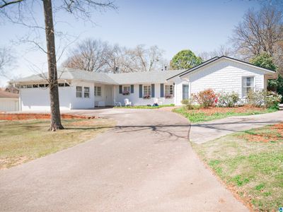 2208 Rosewood Dr, Vestavia Hills, AL, 35216